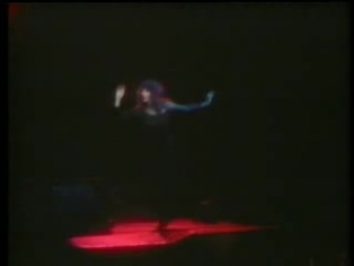 kate bush - live at hammersmith odeon (1979)